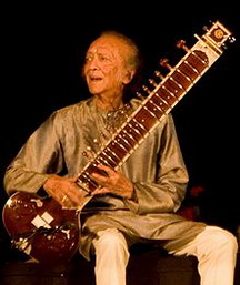 Раві Шанкар біографія, фото, розповіді - індійський композитор, широко відомий як віртуоз гри на сітарі