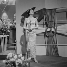 Коррі Броккен біографія, фото, розповіді - голландська співачка, переможець другого конкурсу пісні Євробачення 1957 року з композицією «Net als toen»