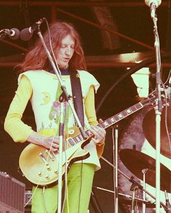 Девід Аллен біографія, фото, розповіді - австралійський гітарист, вокаліст і композитор, понад усе відомий як співзасновник британської рок-групи Soft Machine