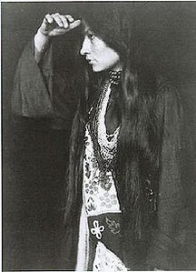 Гертруда Сіммонс Бонніні біографія, фото, розповіді - американська індіанська письменниця з племені янктон-сіу