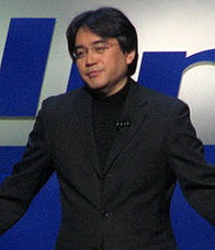 Сатору Івата біографія, фото, розповіді - четвертий президент і генеральний директор компанії Nintendo, який змінив у 2002 році на цій посаді Хіросі Ямауті