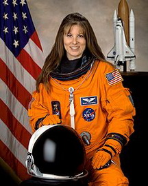 Трейсі Колдуелл-Дайсон біографія, фото, розповіді - американська жінка-астронавт