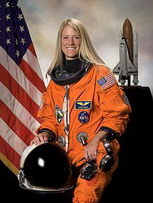 Карен Найберг біографія, фото, розповіді - американська жінка-астронавт, учасник експедиції STS-124