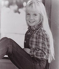 Хезер О'Рурк біографія, фото, розповіді - американська дівчинка-актриса, що прославилася роллю Керол Енн Фрілінг в трилогії фільму «Полтергейст»